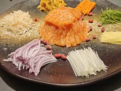 黑松露捞起三文鱼-小炳胜(卓悦中心店)