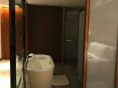 -三亚湾海居铂尔曼度假酒店