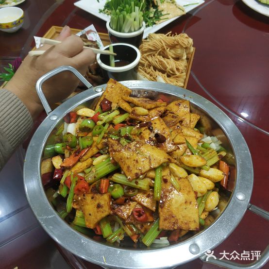 艳枫饭庄