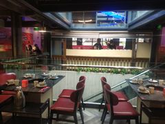 大堂-热火朝天鲜切牛肉火锅(南强街巷店)