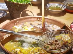 -洱火云南酸菜牛肉火锅(石景山当代商城店)