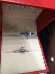 威德钻石-克拉钻专家&D色大本营-威德钻石-克拉钻大本营(南京东路店)