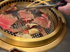 -铭牛烧肉·和牛海鲜自助(高新月牙湖店)