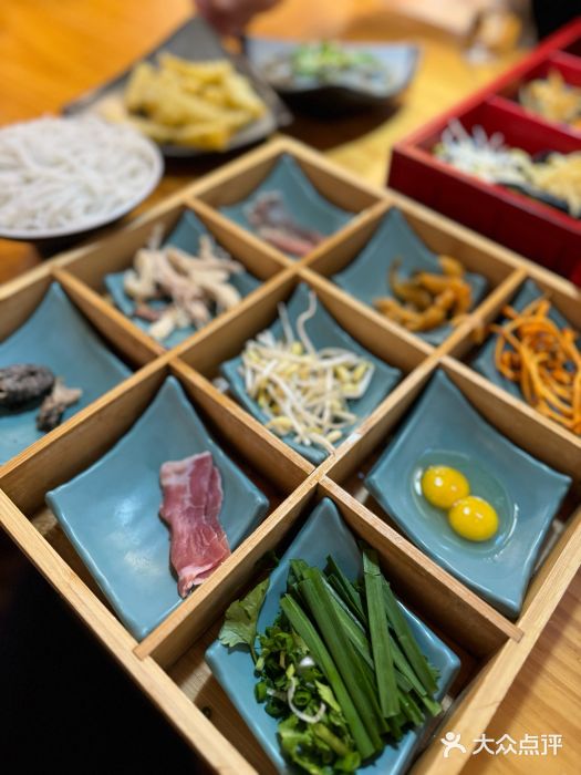 勺子米线·云南传统小吃市集(四方街店)图片