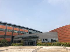 -上海滴水湖皇冠假日酒店