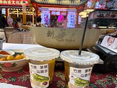 -刘姐啤酒鱼民族演艺餐厅(西街总店)