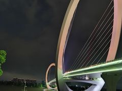 -南京眼步行桥