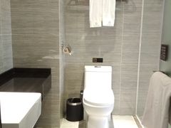 浴室-迎商酒店(深圳罗湖火车站向西村地铁站店)