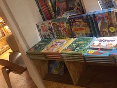 -新华里咖啡书吧(新华书店小寨店)