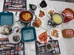-金马门国际美食百汇(珞喻路店)
