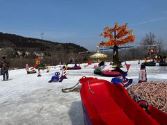 -济南卧虎山滑雪场