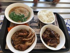 -黄亚细肉骨茶(仰光路店)