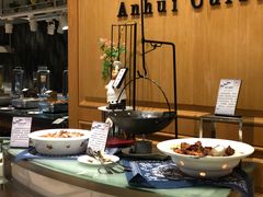 -安徽饭店·白鹭阁自助餐厅(梅山路店)