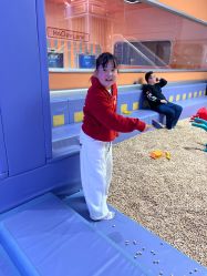 -嗨贝天地亲子乐园 · 生日派对·VR对战(万象城店)