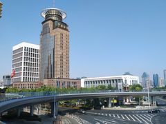 -陆家嘴空中步行连廊