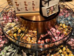 -Laderach 莱德拉(上海环贸iapm店)