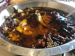 -鑫巴蜀小镇 · 水煮鱼专研店(玉桥店)