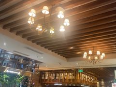 -雍和会海鲜姿造自助(湖东路店)