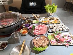 -围炉肉舍丹东海鲜烤肉·烤活鳗(步行街店)