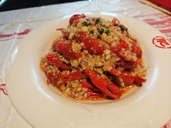 -肥肥虾庄·金牌油焖大虾(汉街SKP店)