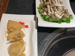 -大匠工房古船木艺术餐厅·猪肚鸡专门店(长白仙岛店)