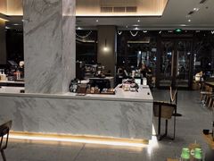 -星巴克臻选(深圳龙华红山天虹店)