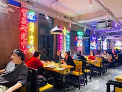 大堂-新疆烧烤王(广灵店)