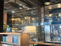 -半山书局(新世纪商城店)