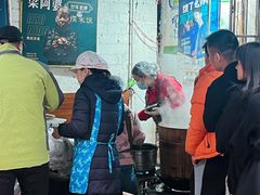 -梁阿婆廿年老牌扣肉糯米饭