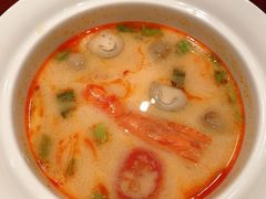 酸辣虾汤（冬荫功汤）-食肆&Fourteen(武林夜市店)