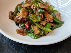 -鱼鲜饭香·招牌汽锅剁椒鱼头王