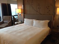 豪华大床房-上海中航虹桥机场泊悦酒店