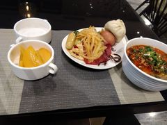 -航空港万怡酒店·万荟轩餐厅(航空港区远航路店)