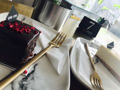 -UNI UNI(环亚凯瑟琳店)