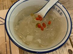 冰糖雪梨银耳汤-卤儿道道(杭州大厦501店)