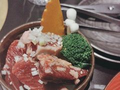 -山川小町·极番烧肉(新地假日广场店)