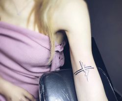 -SNOW TATTOO STUDIO
