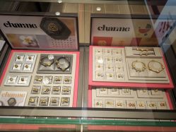 -周生生Chow Sang Sang(先天下店)
