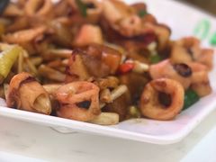 -东豪园林海鲜酒家(南港路辅路店)