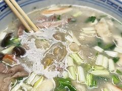 -天发芽·何记葫芦头泡馍·传统小吃(报恩寺街店)