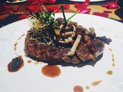 烤肋眼牛排配红酒小洋葱-AZUL by FUEL蓝色·法式酒馆(琶醍店)