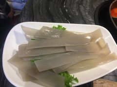 手工宽苕粉-热火朝天鲜切牛肉火锅(南强街巷店)