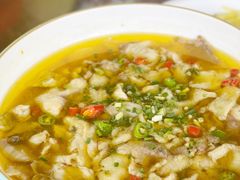 酸辣鱼-源泉冷水鱼庄(小鱼洞店)