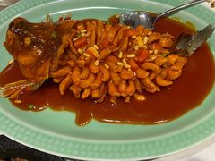 糖醋松子鱼-西湖春天•老字号杭州菜(百汇店)