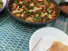 -去吃小龙虾·江湖菜·烧烤(南滨路店)