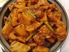 莲藕焖猪手-金碧轩粤菜海鲜大酒楼