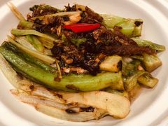 鳞鱼油麦菜-亢龙太子酒轩(东湖店)