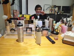 -晓V彩妆造型(大学路店)