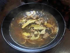 杭州片儿川面-家烧面馆【南山路知名经典面食】