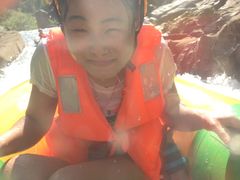 -虎啸峡漂流